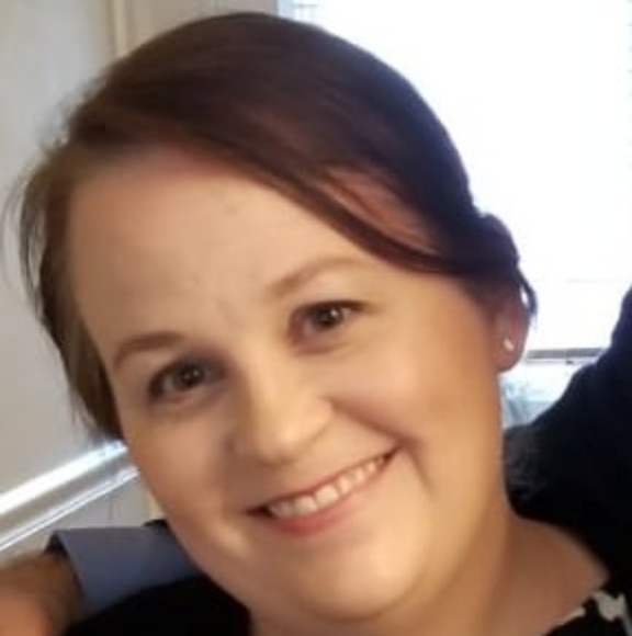 Meet your Posher, Beth - Picture 1 of 1